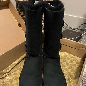 Ugg Australia Women's Bailey Button Triplet II Boots - Black size 8